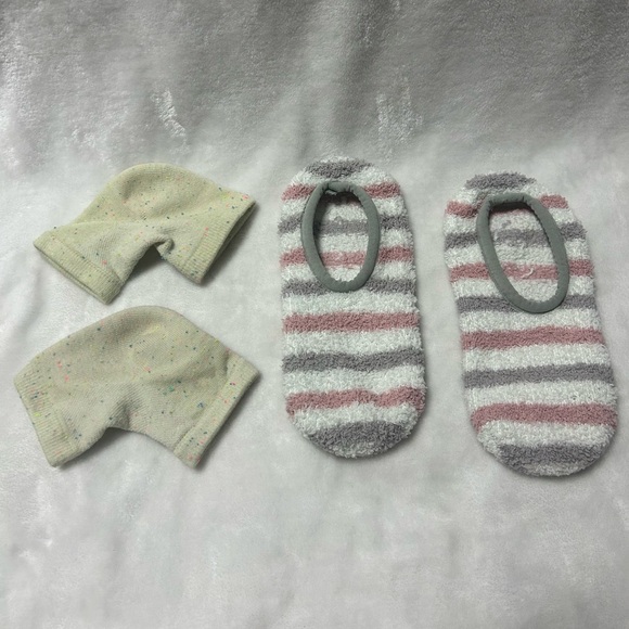 White gray pink striped soft fluffy slippers - Picture 1 of 3